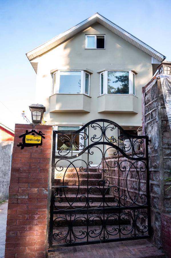 Sarah'S Lodge Murree Exterior photo